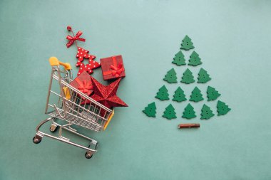 Noel satış veya hediye alışveriş kavramsal fotoğraf.