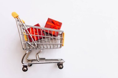 Noel satış veya hediye alışveriş kavramsal fotoğraf.