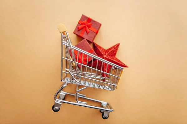 Photo conceptuelle des ventes de Noël ou des achats de cadeaux . — Photo