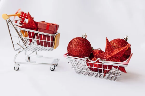 クリスマス セールやギフト ショッピングの概念の写真. — ストック写真