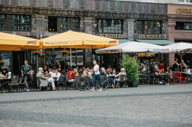 Almanya'da Leipzig sokak Cafe
