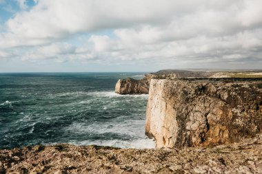 Atlantik okyanusunun güzel manzarası.