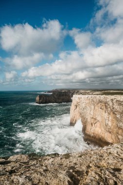 Atlantik okyanusunun güzel manzarası.