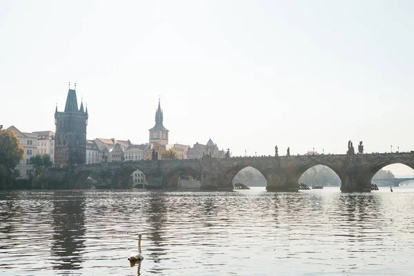 Bella vista sul paesaggio urbano di Praga nella Repubblica Ceca . — Foto Stock
