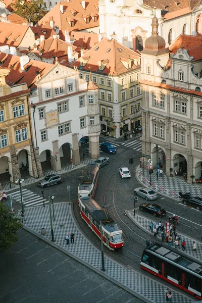 Hermosa vista del paisaje urbano de Praga en la República Checa . — Foto de Stock