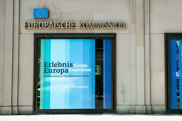 The building of the headquarters of the European Commission in Berlin in Germany. — Stock Photo, Image