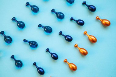 Birçok hapları veya kapsül hyaluronik asit ve koenzim q10. Cilt sağlığı için bakım