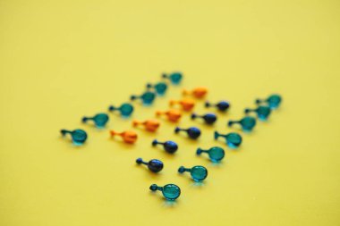 Birçok hapları veya kapsül hyaluronik asit ve koenzim q10. Cilt sağlığı için bakım