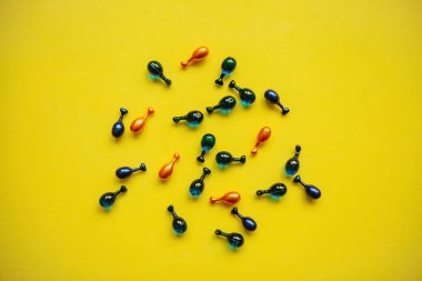 Birçok hapları veya kapsül hyaluronik asit ve koenzim q10. Cilt sağlığı için bakım