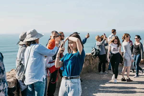 People or tourists at Cape Roca in Portugal. — Stock Photo, Image
