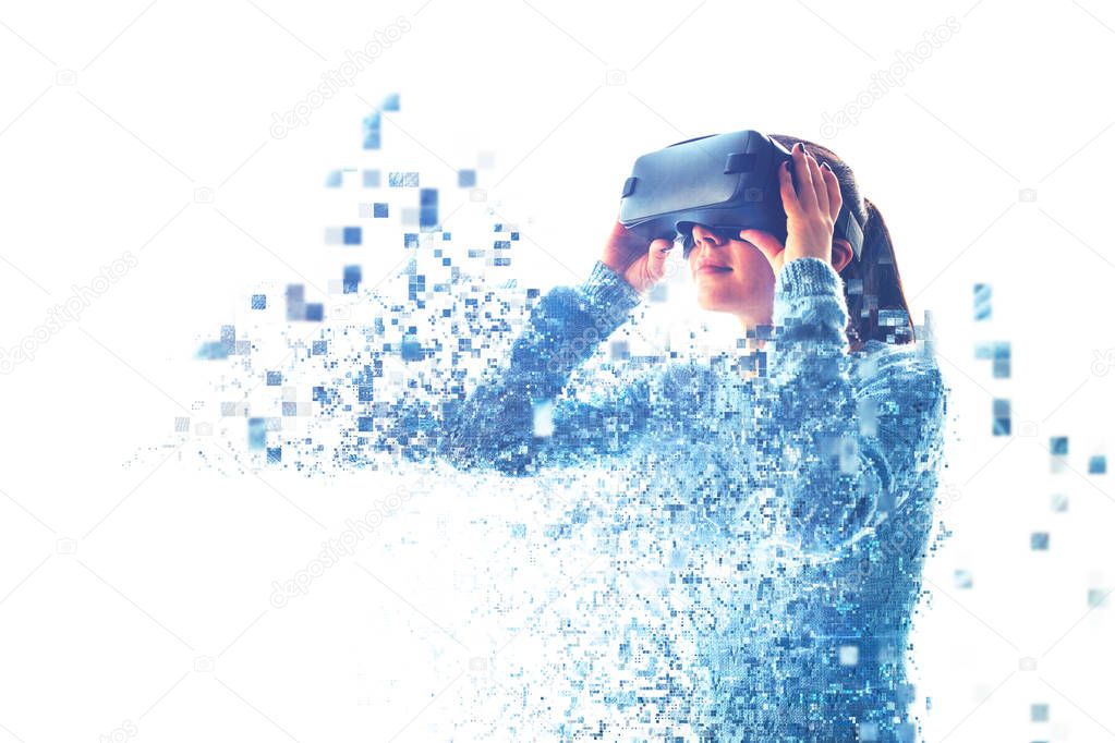 The woman with VR glasses