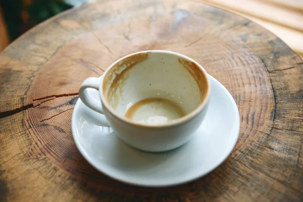 Tazza vuota dopo caffè bevuto — Foto Stock