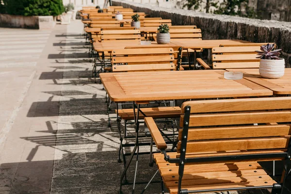 An empty street cafe. — Stock Photo, Image