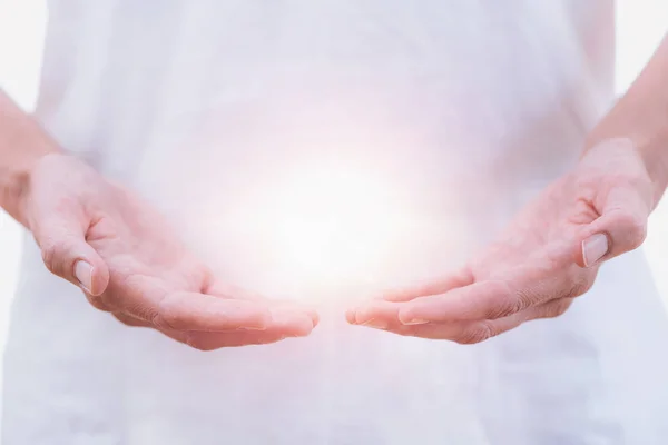 Close Imagem Horizontal Distância Mãos Cura Terapeuta Tratamento Cura Reiki — Fotografia de Stock