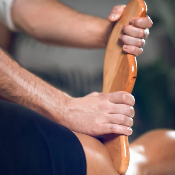 Close Van Therapeut Doet Cellulitis Madero Therapie Massage Sportieve Jonge — Stockfoto