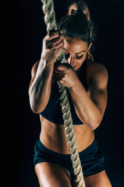 Крос Тренінги Жінка Сходження Мотузку — стокове фото