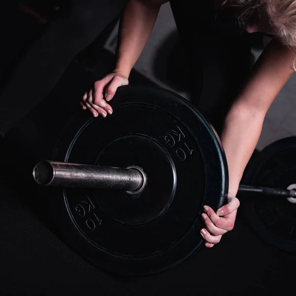 Young Sporty Female Preparing Lift Heavy Barbell Weights Gym Concept — Stock Photo, Image