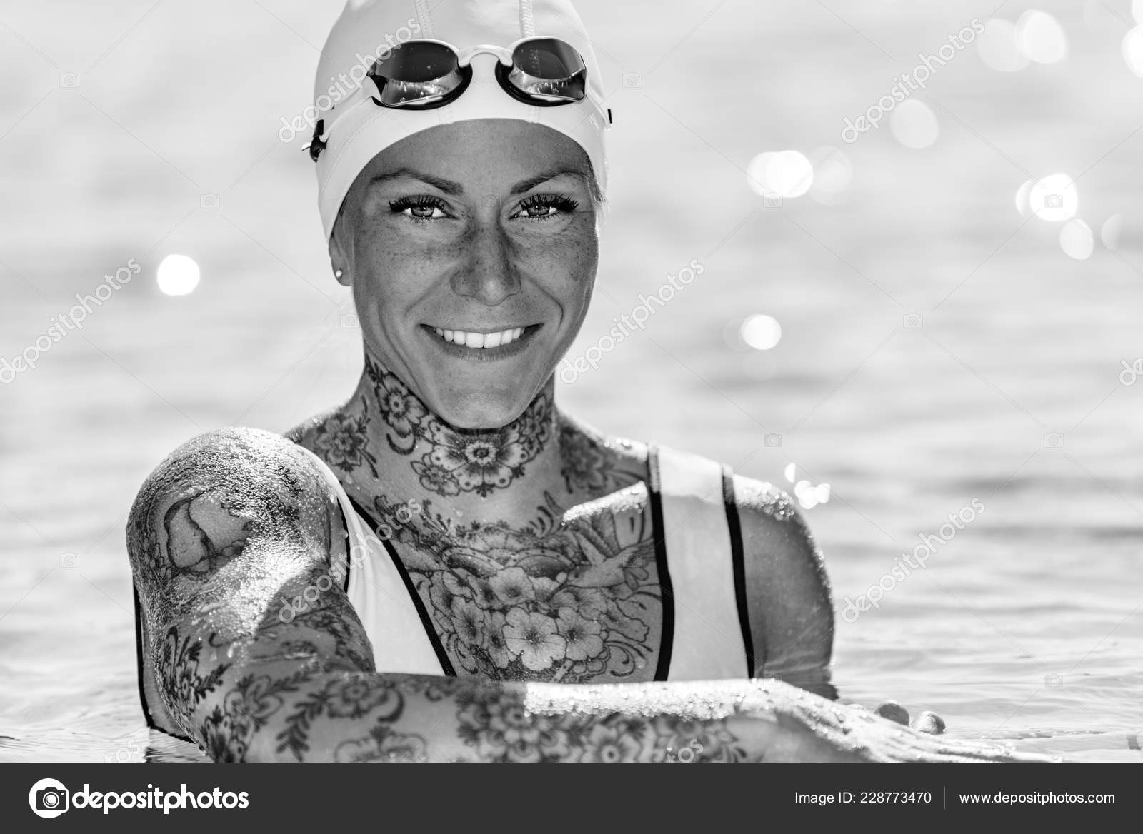 Portrait Female Tattoos Pool — Stock Photo © microgen 228773470