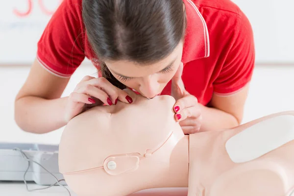 Entrenamiento Primeros Auxilios Reanimación Cardiopulmonar Curso Primeros Auxilios — Foto de Stock