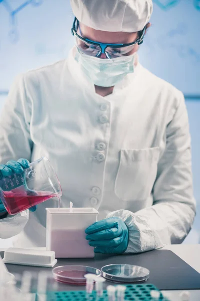 Microbiologie Technicien Travaillant Avec Des Souches Bactériennes — Photo