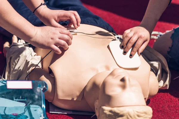 Førstehjelpstrening Defibrillator Hlr Praksis – stockfoto