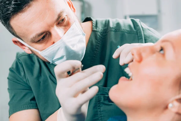 Zahnärztliche Untersuchung Zahnklinik — Stockfoto