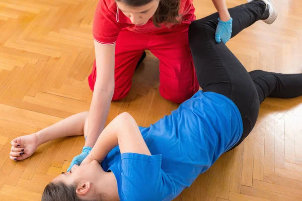 Erste Hilfe Training Lebensmittelvergiftung Erste Hilfe Kurs — Stockfoto