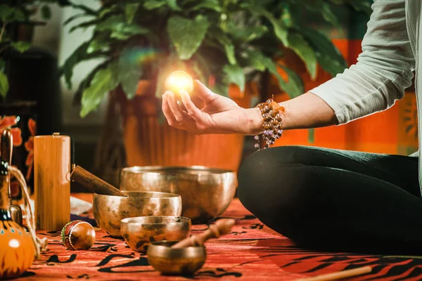 Bola Meditasi Dalam Terapi Suara — Stok Foto