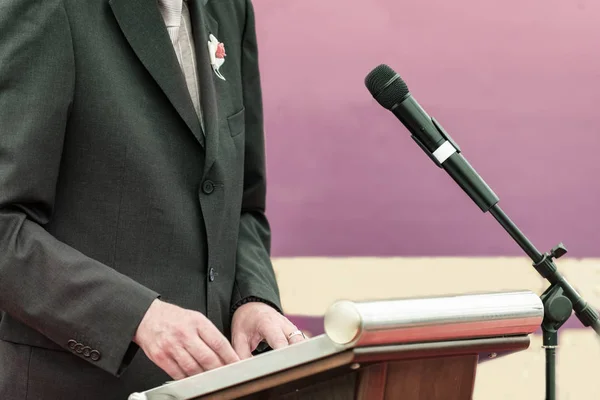 Businessman Speech Press Conference Stage — Stock Photo, Image