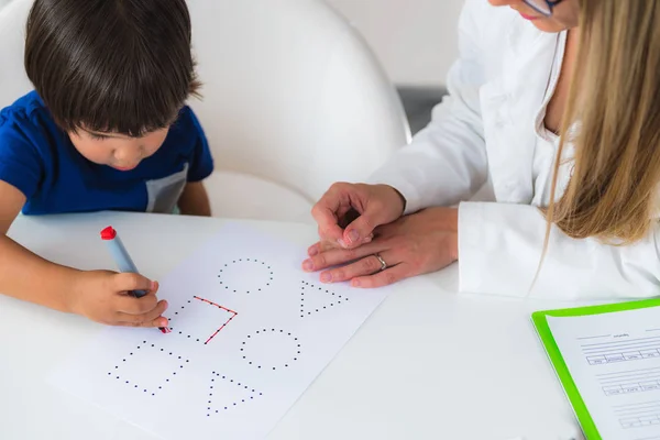 Child Psychology Toddler Doing Logic Tests Shapes — Stock Photo, Image