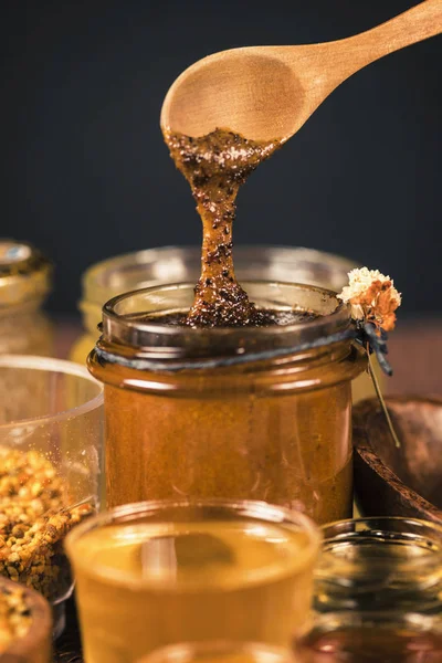 Gelee Royale Honig Mit Propolis Und Pollen Verschiedene Honigsorten Bienenpollen — Stockfoto