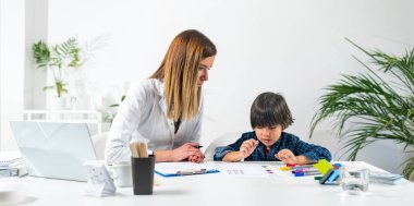 Çocuk için Psikoloji Testi. Toddler Boyama Şekilleri   