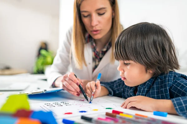 Examen Psicología Para Niño Niños Pequeños Para Colorear Formas —  Fotos de Stock