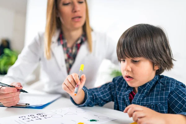 Psychology Test Child Toddler Coloring Shapes — Stock Photo, Image