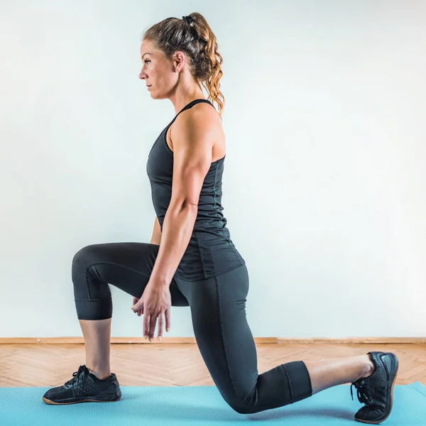 Lunges Exercise Hiit High Intensity Interval Training Indoor — Stock Photo, Image