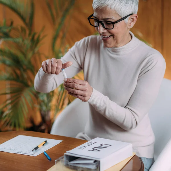 Teste Dna Kit Casa — Fotografia de Stock