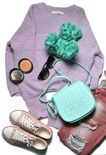 Цветная женская одежда и аксессуары на белом фоне. Trendy clothes 2018 - 2019. Яркие цвета тренда. Вид сверху. Top Vie
