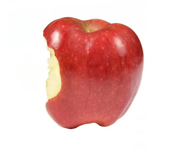 Pomme Rouge Mordue Isolée Sur Fond Blanc — Photo