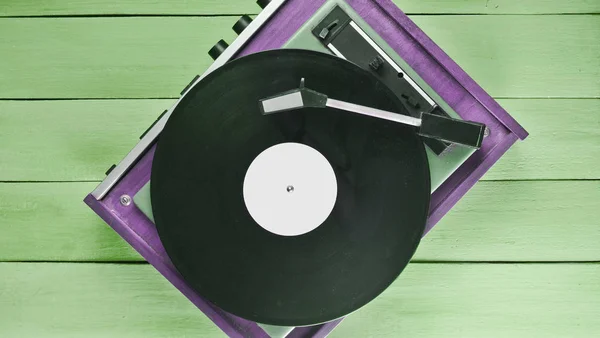 Vinyl Player Auf Blauem Holzgrund Ansicht Von Oben Retro Medientechnik — Stockfoto