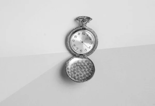 Vintage Pocket Watch Colored Pastel Background Top View Minimalis — Stock Photo, Image