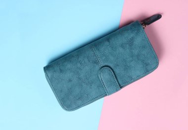 Mavi deri çanta mavi pastel pembe yakın çekim, top vie