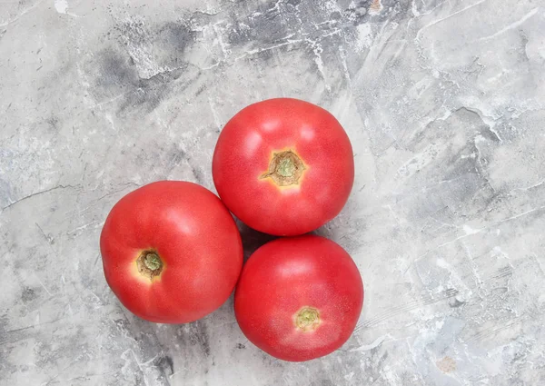 Trois Tomates Mûres Sur Fond Béton Gris Top Vie — Photo