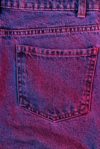 Retro Futurisme Achtergrond Textuur Van Verfrommelde Pocket Jeans Met Rood — Stockfoto
