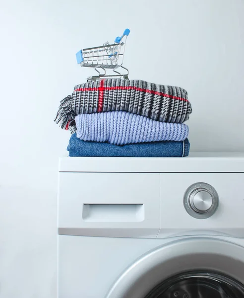 Stack Clothes Mini Shopping Cart Washing Machine White Background — Stock Photo, Image