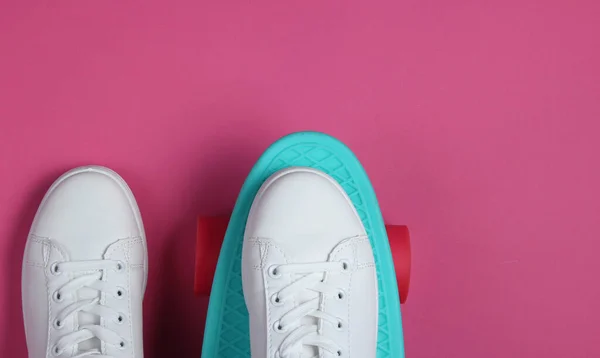 Stylish White Sneakers Cruiser Board Pink Background Summertime Fun Studio — Stock Photo, Image