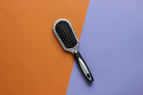 Brosse Cheveux Élégante Sur Fond Brun Violet Accessoires Soins Capillaires — Photo