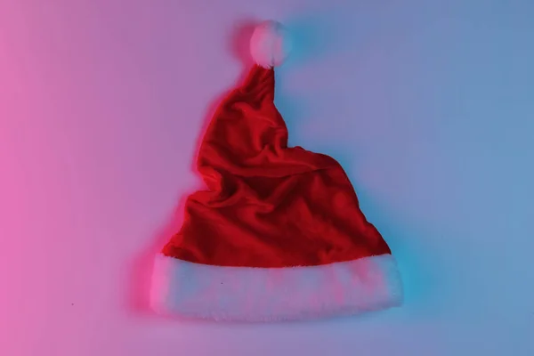 Noël Nature Morte Chapeau Santa Avec Néon Bleu Rose Veilleuse — Photo