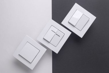 Beyaz siyah Arkaplanda Işık Anahtarları