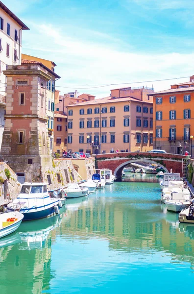 Livorno Itália 2016 Maio Casas Coloridas Canal Distrito Monte Pio — Fotografia de Stock