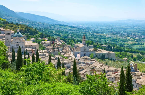 意大利 翁布里亚 阿西西 镇和山谷从 罗卡城堡看见 — 图库照片